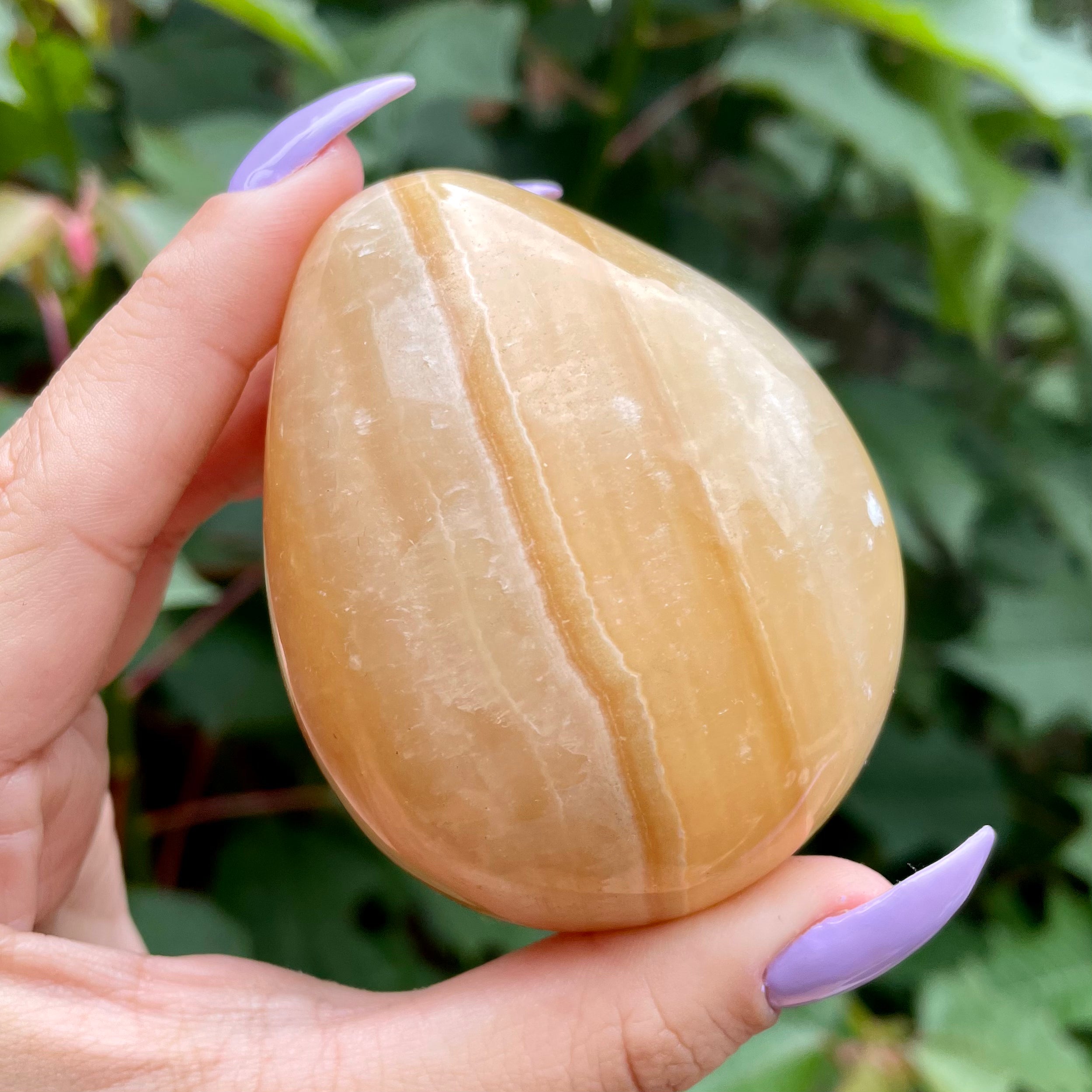 Huevos de calcita miel