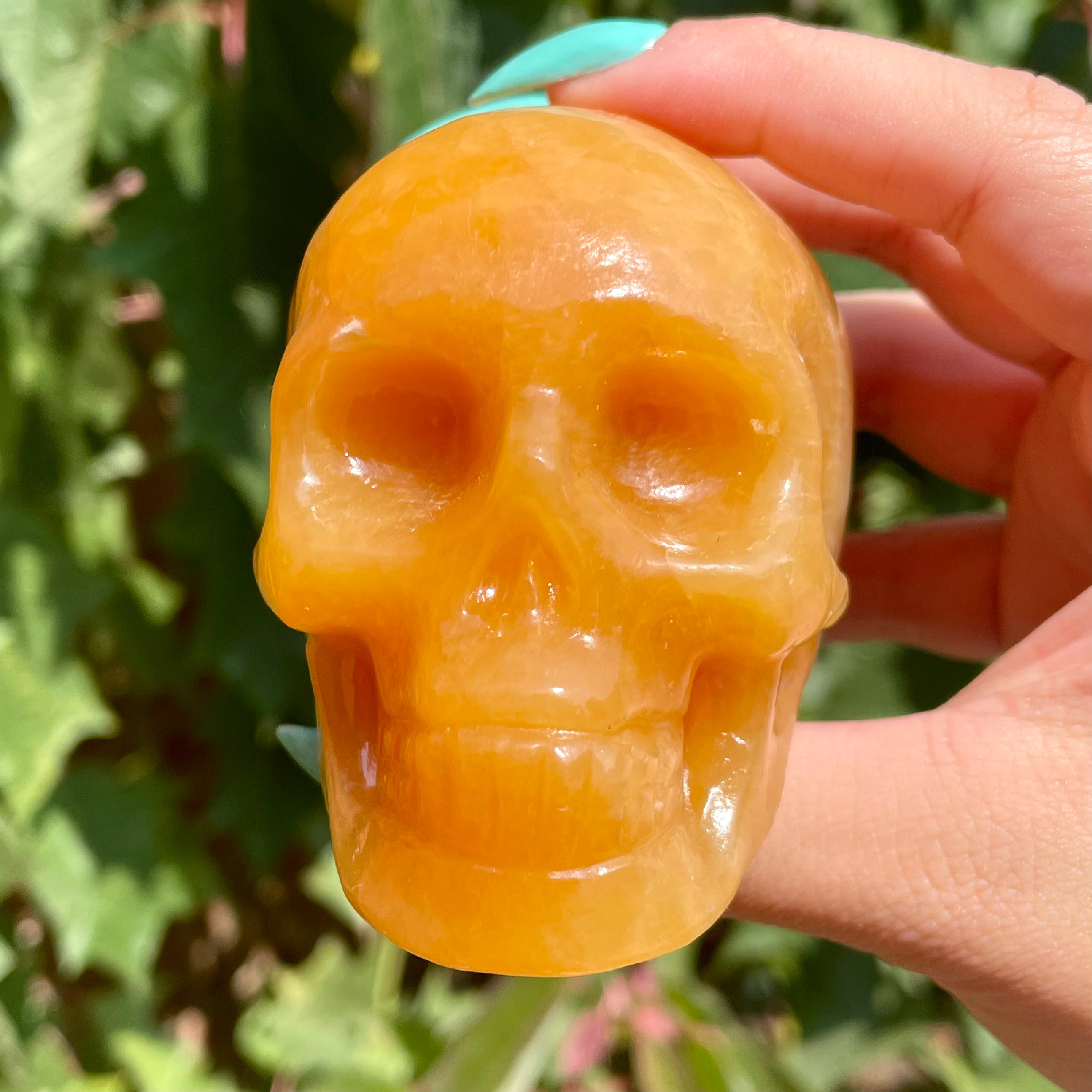 Cráneo de calcita naranja