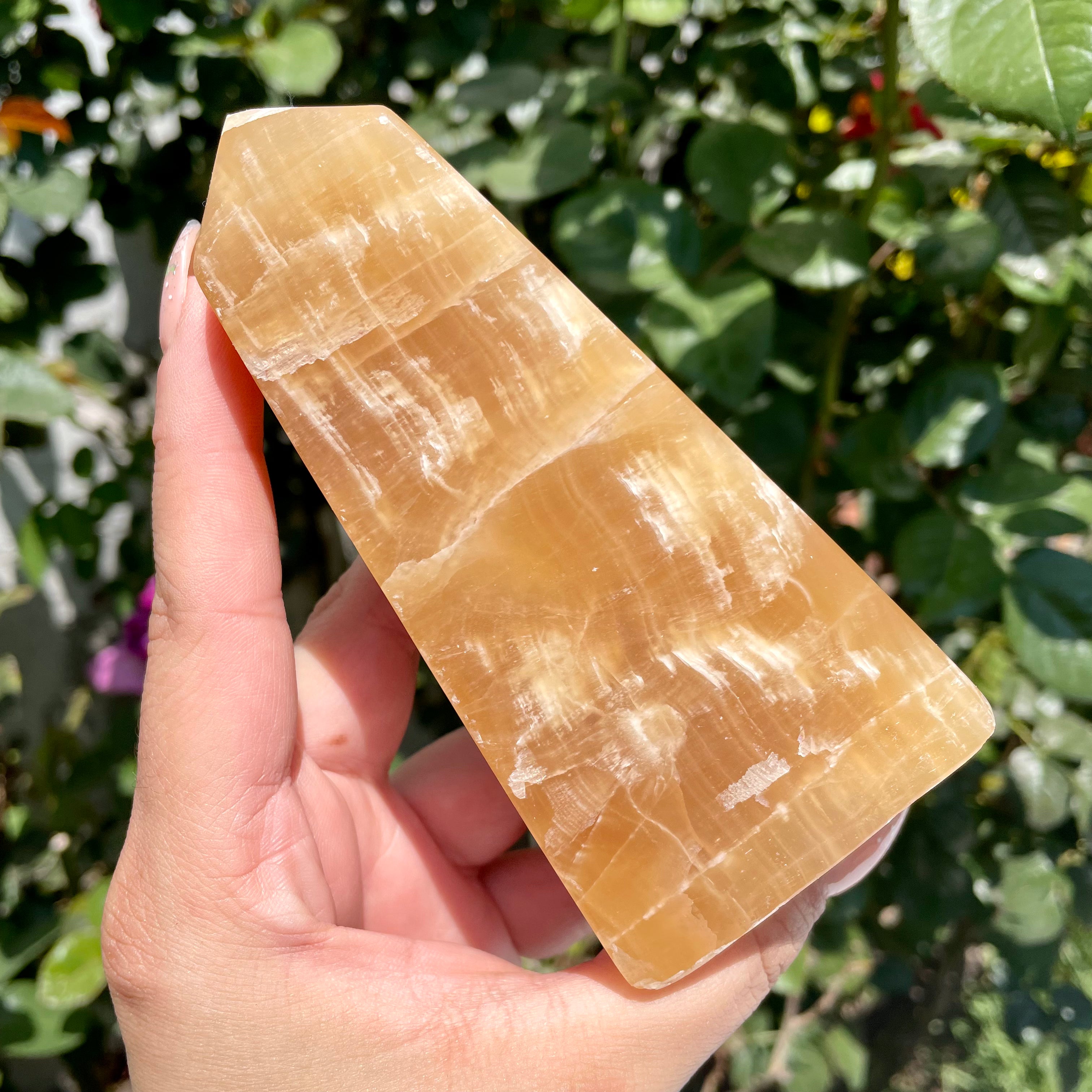 Torres de calcita miel